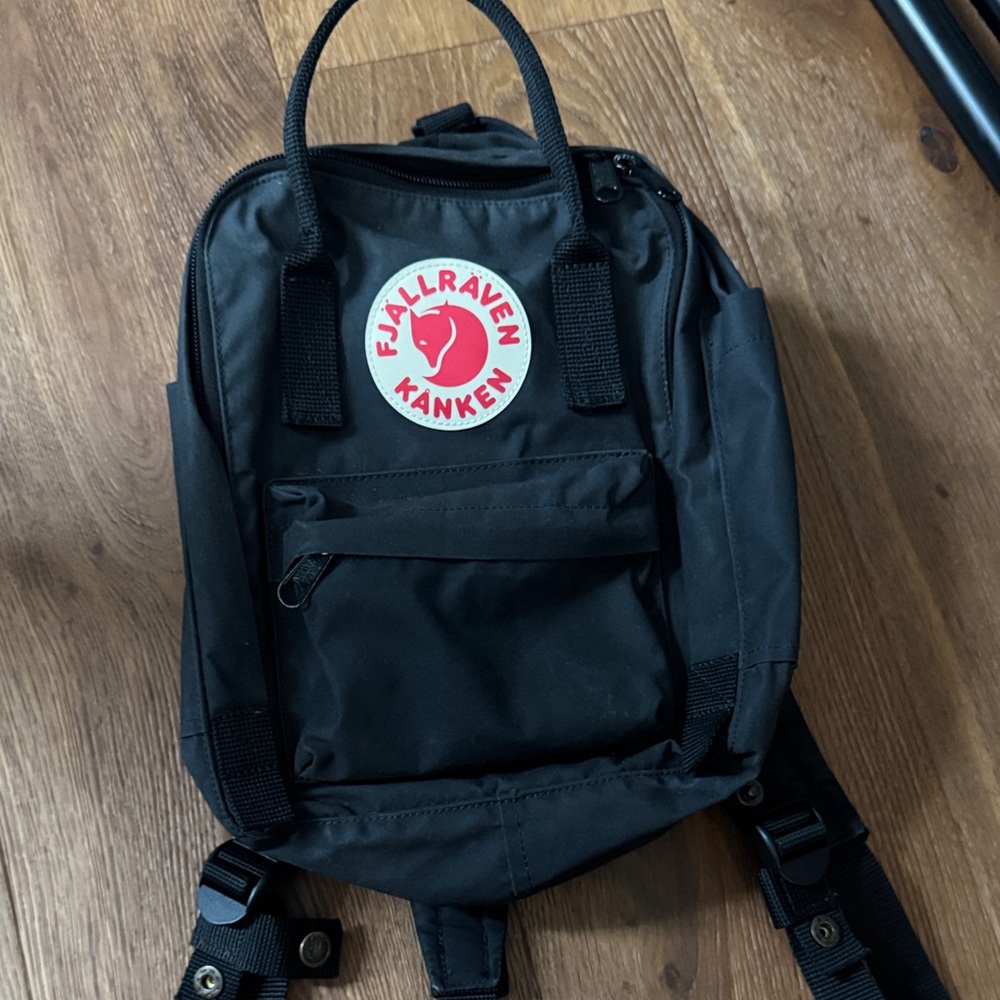 Kånken Mini Black Backpack